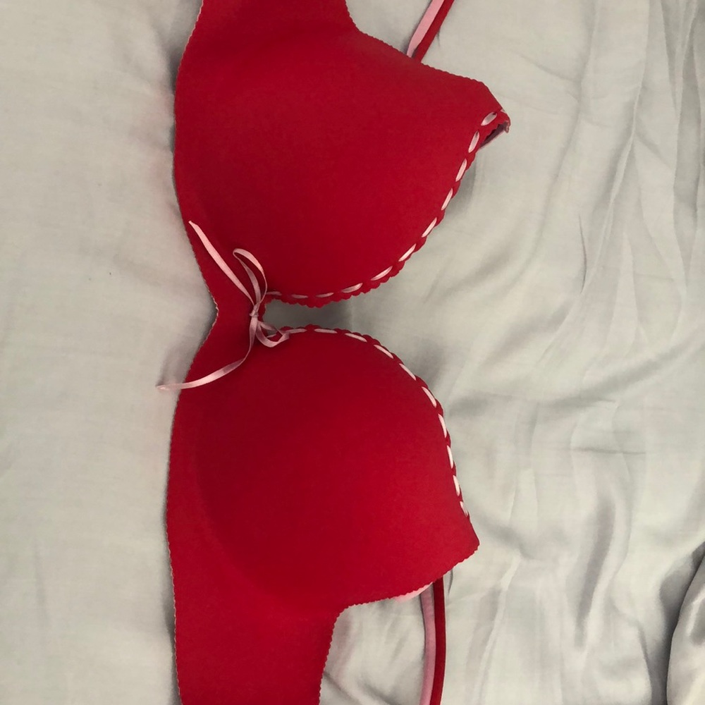 Victoria’s Secret bra